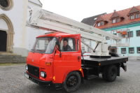 Avia A31 s vysokozdvižnou plošinou