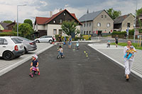 Slavnostní otevření nové odstavné plochy pro osobní vozidla v Kundratické ulici v Osečné